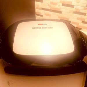 George Foreman 5 serving grill NEW